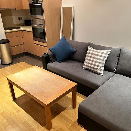 Stunning 2 Bed Flat! Centrally Located In London, Uk! Экстерьер фото
