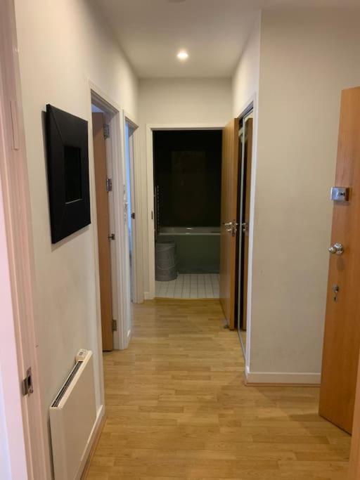 Stunning 2 Bed Flat! Centrally Located In London, Uk! Экстерьер фото