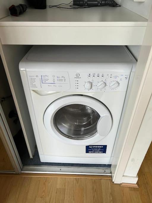 Stunning 2 Bed Flat! Centrally Located In London, Uk! Экстерьер фото
