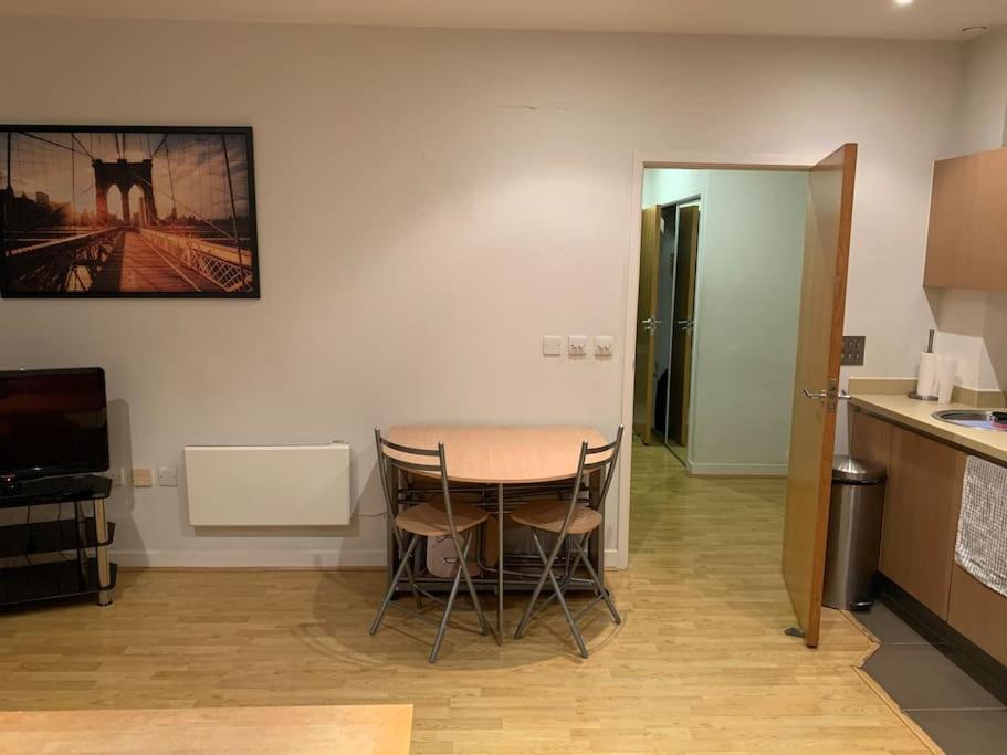 Stunning 2 Bed Flat! Centrally Located In London, Uk! Экстерьер фото