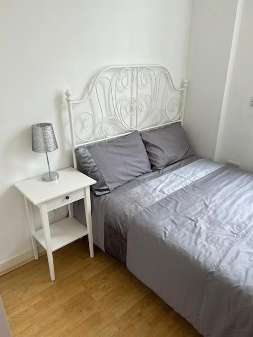 Stunning 2 Bed Flat! Centrally Located In London, Uk! Экстерьер фото