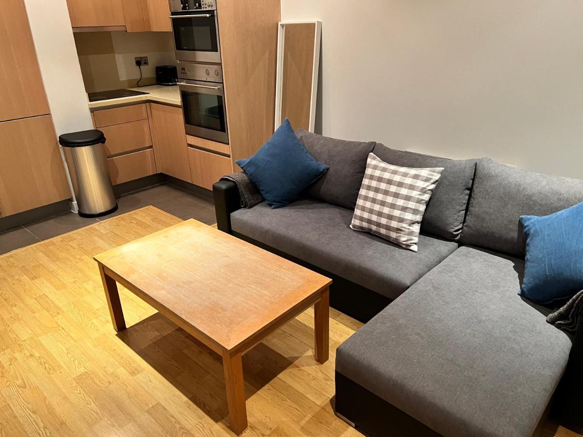 Stunning 2 Bed Flat! Centrally Located In London, Uk! Экстерьер фото